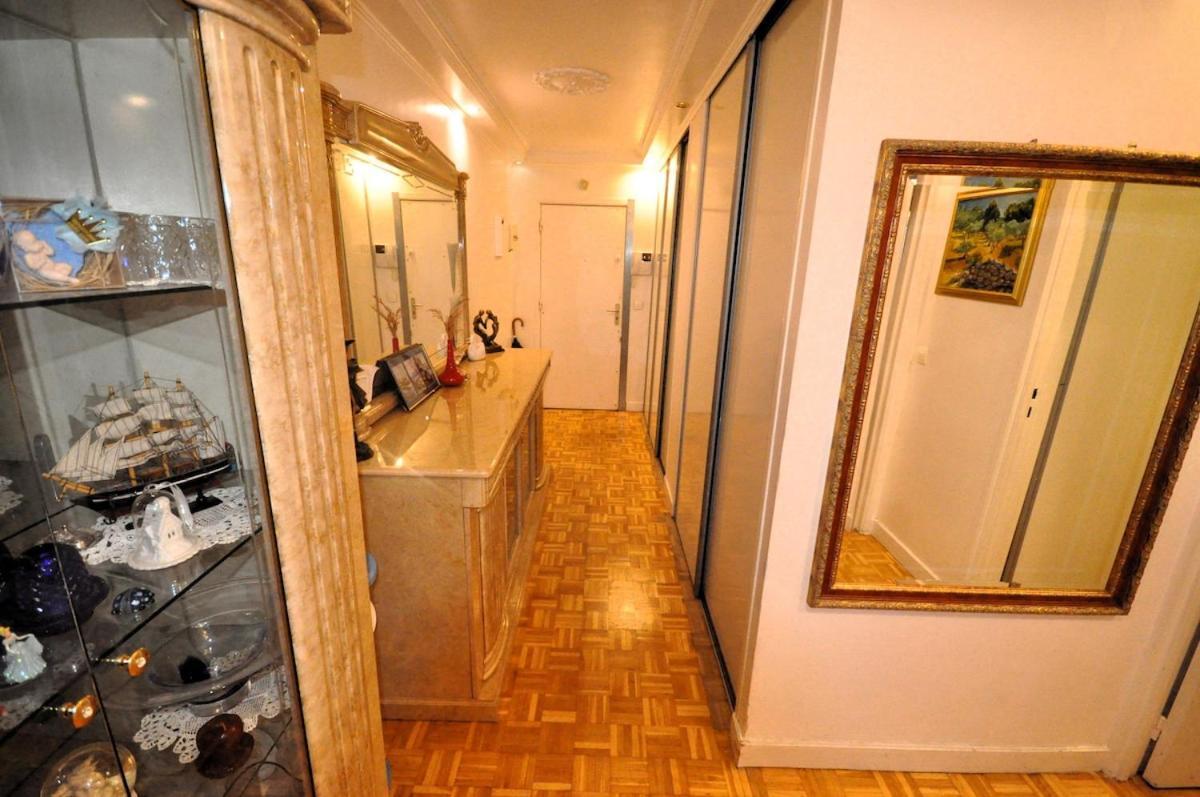 Appartement Spacious, Bright With Private Parking Paris